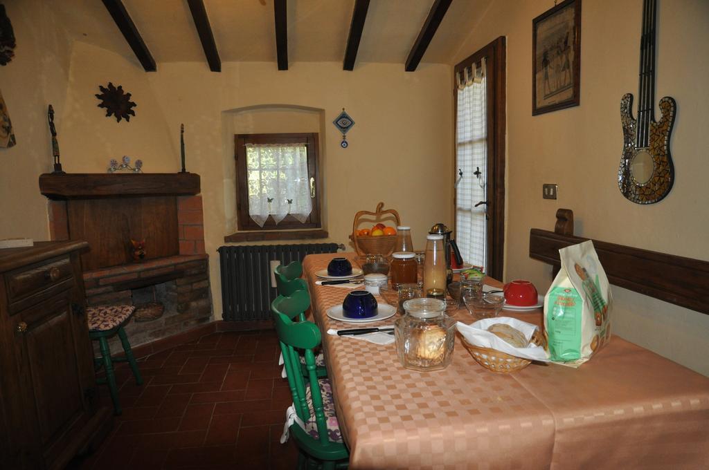 Bed and Breakfast Casa Della Madonna Montaione Exterior foto